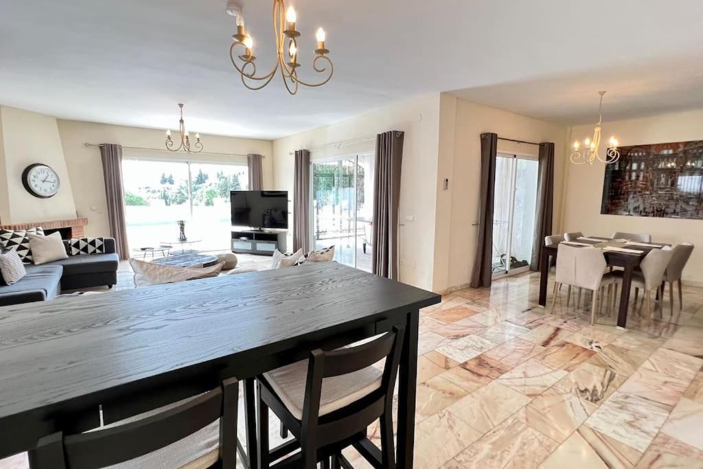 Villa Scenic With Private Pool - Sleeps 8 Mijas Exteriér fotografie